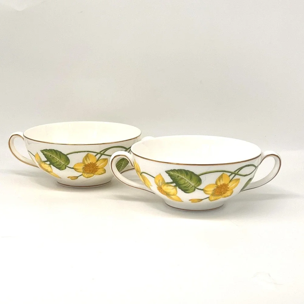 Wedgwood Bone China Kingcup Two Flat Cream Soup Bowls W.4050 Made In England - Picture 1 of 16